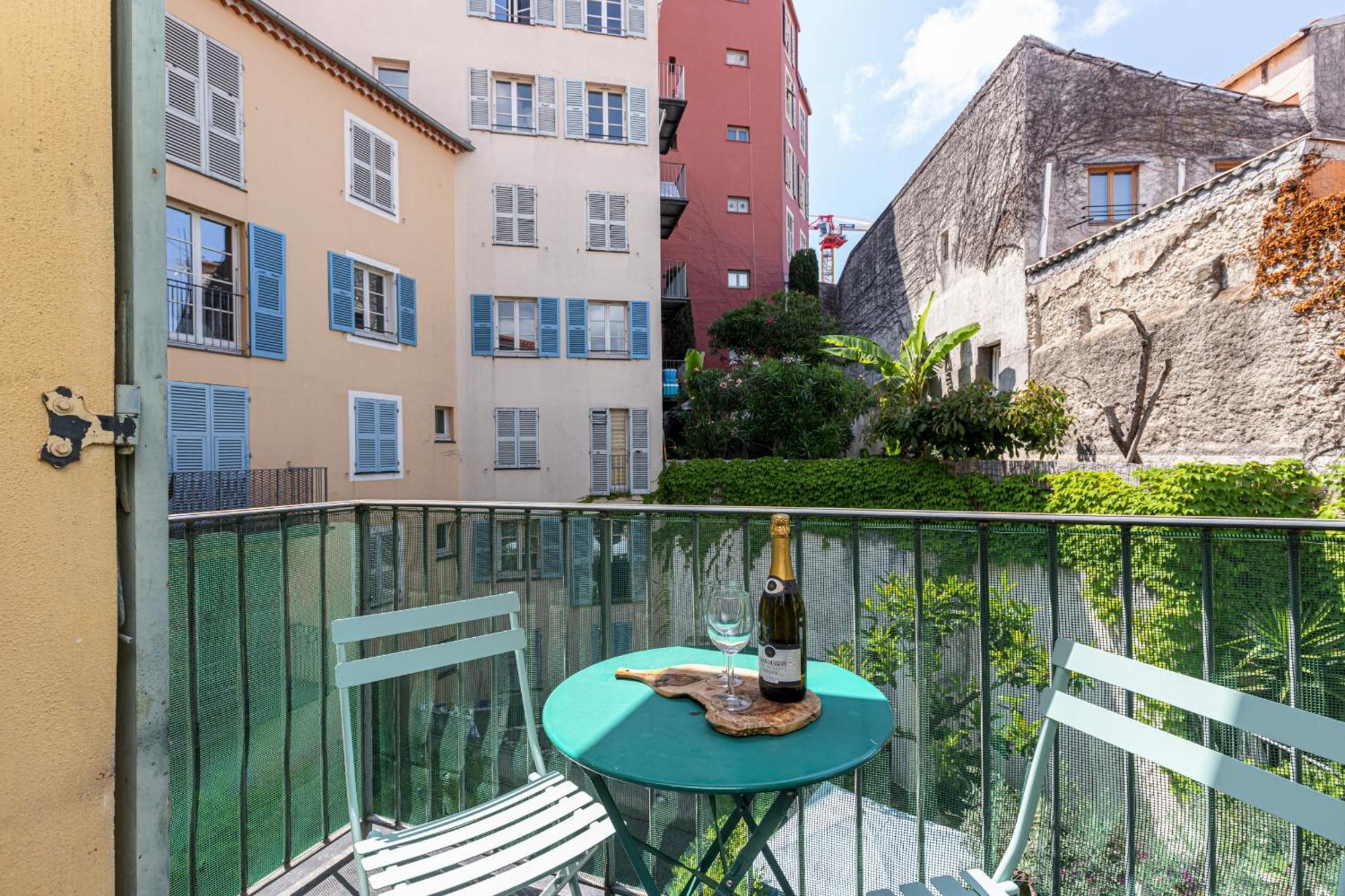 2 Bdrs & Parking In The Old Town ! Apartment Nice Exterior photo